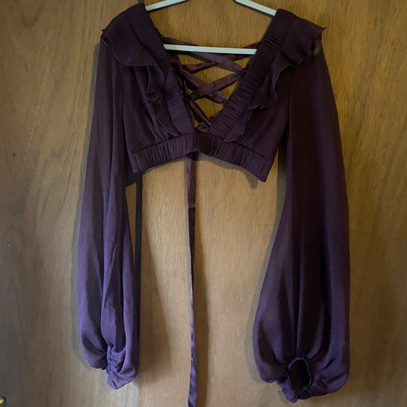 NEW chiffon crop top with elastic waist and lace up back in burgundy - Picture 8 of 9